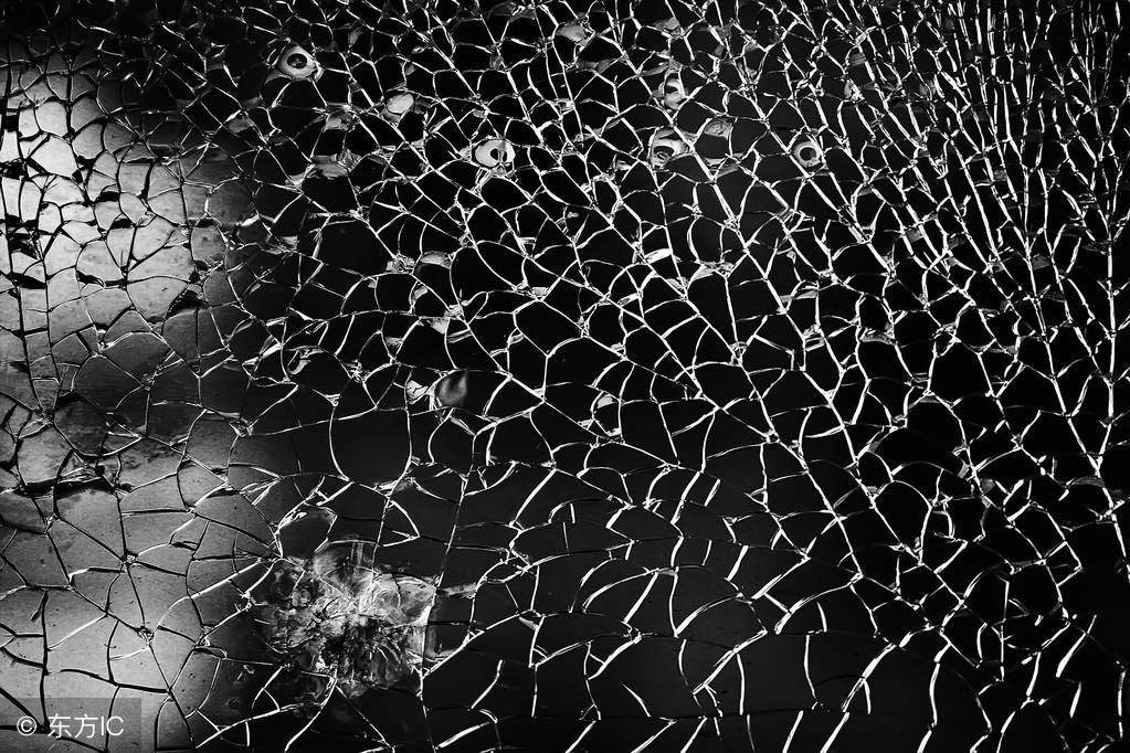 长篇故事《楼上的高跟鞋》胆小勿入！