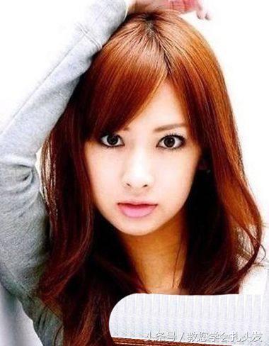 这个季节最流行的发型谁扎谁好看,春季发型扎法简单又好看中短发