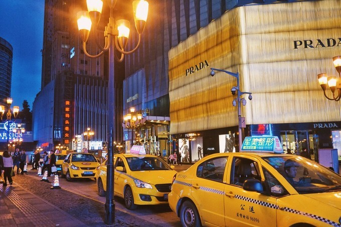 重庆是个美丽的山城,重庆去感受你走过的路