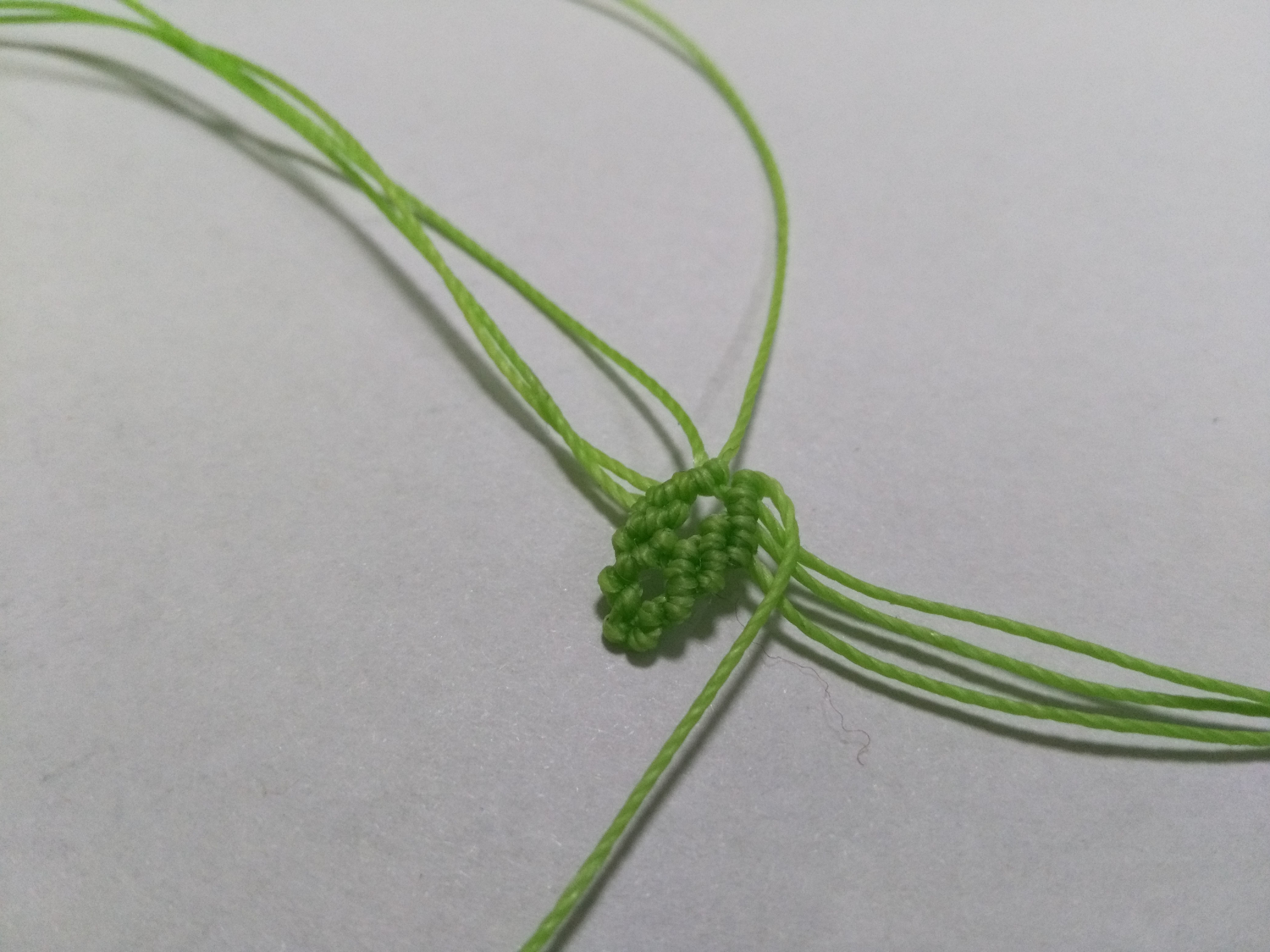 玛瑙豆子编手机吊坠法教程,玉豌豆吊坠怎么编绳