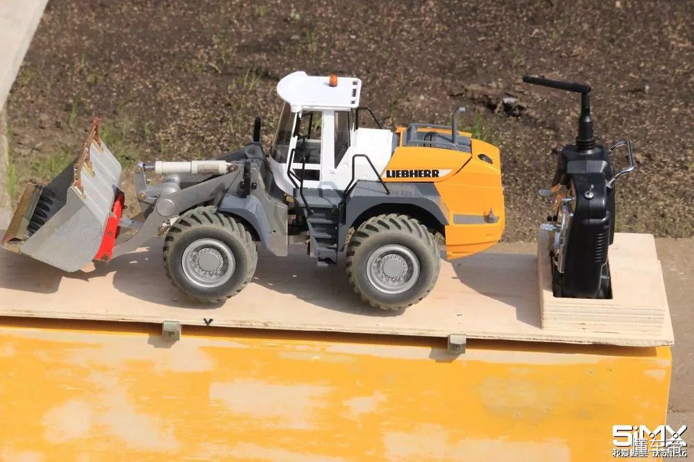 镭速山猫装载机模型 (镭速模型山猫装载机)