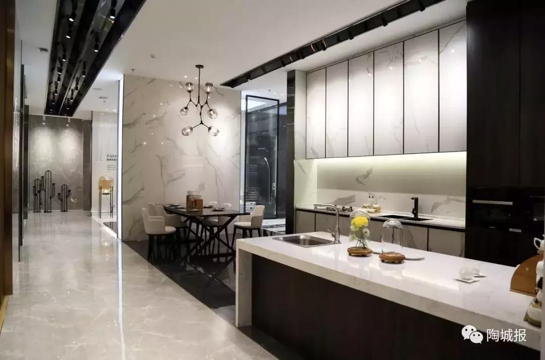 你肯定没见过这些美成仙的瓷砖展厅，估计在这里搬砖都要穿正装！