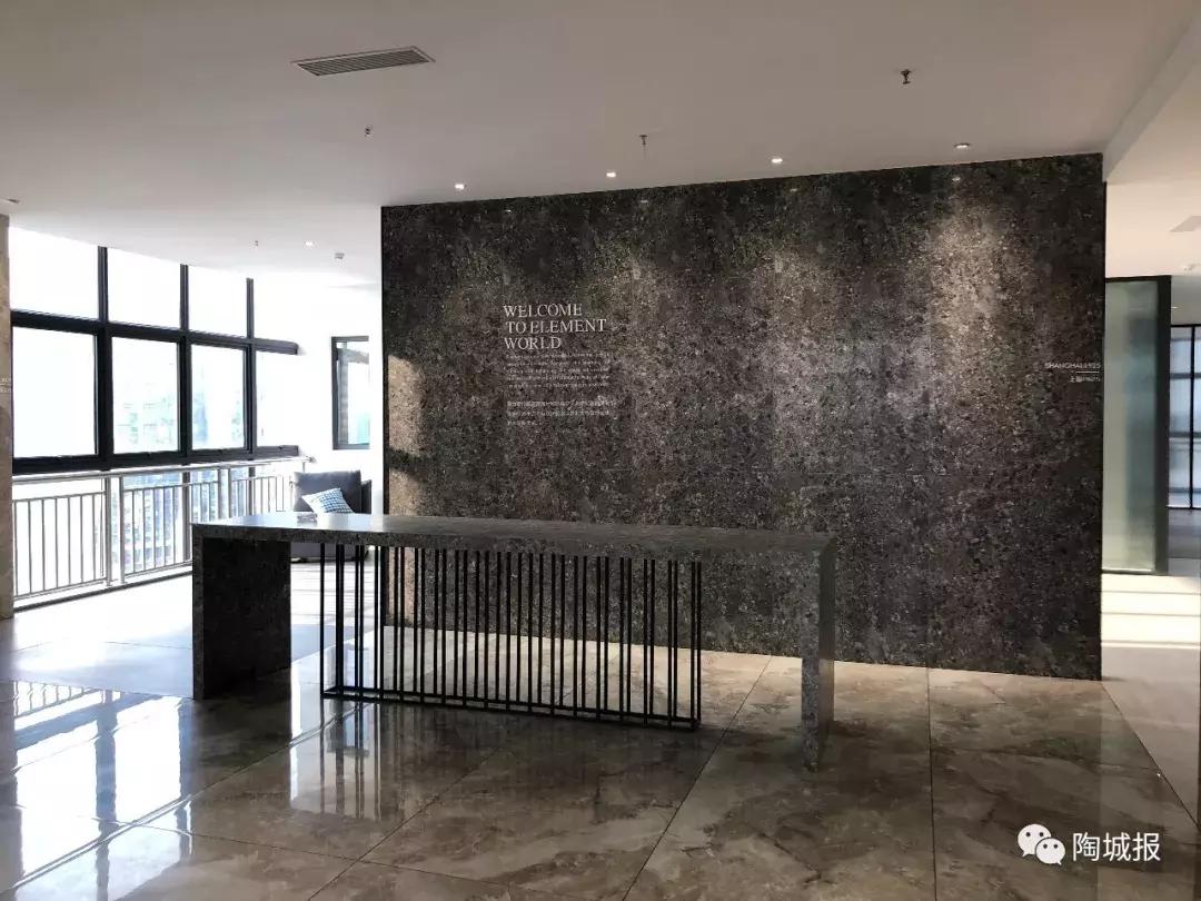 你肯定没见过这些美成仙的瓷砖展厅，估计在这里搬砖都要穿正装！