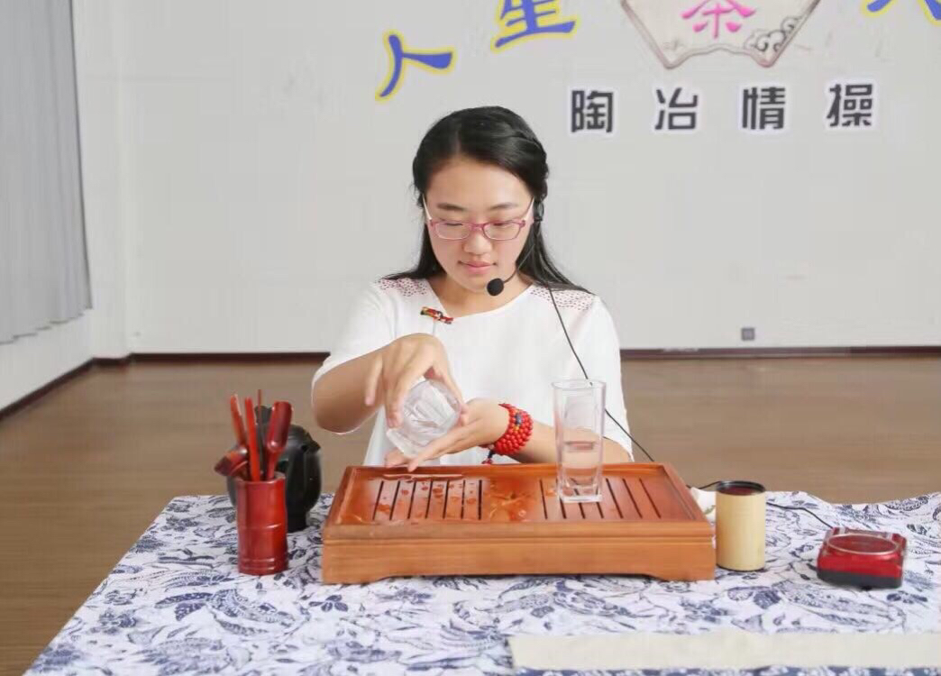 绿茶茶艺表演教程全过程,绿茶泡茶的茶艺表演流程