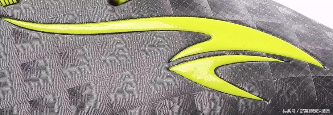 为中国人设计的足球鞋,为亚洲人打造的足球鞋