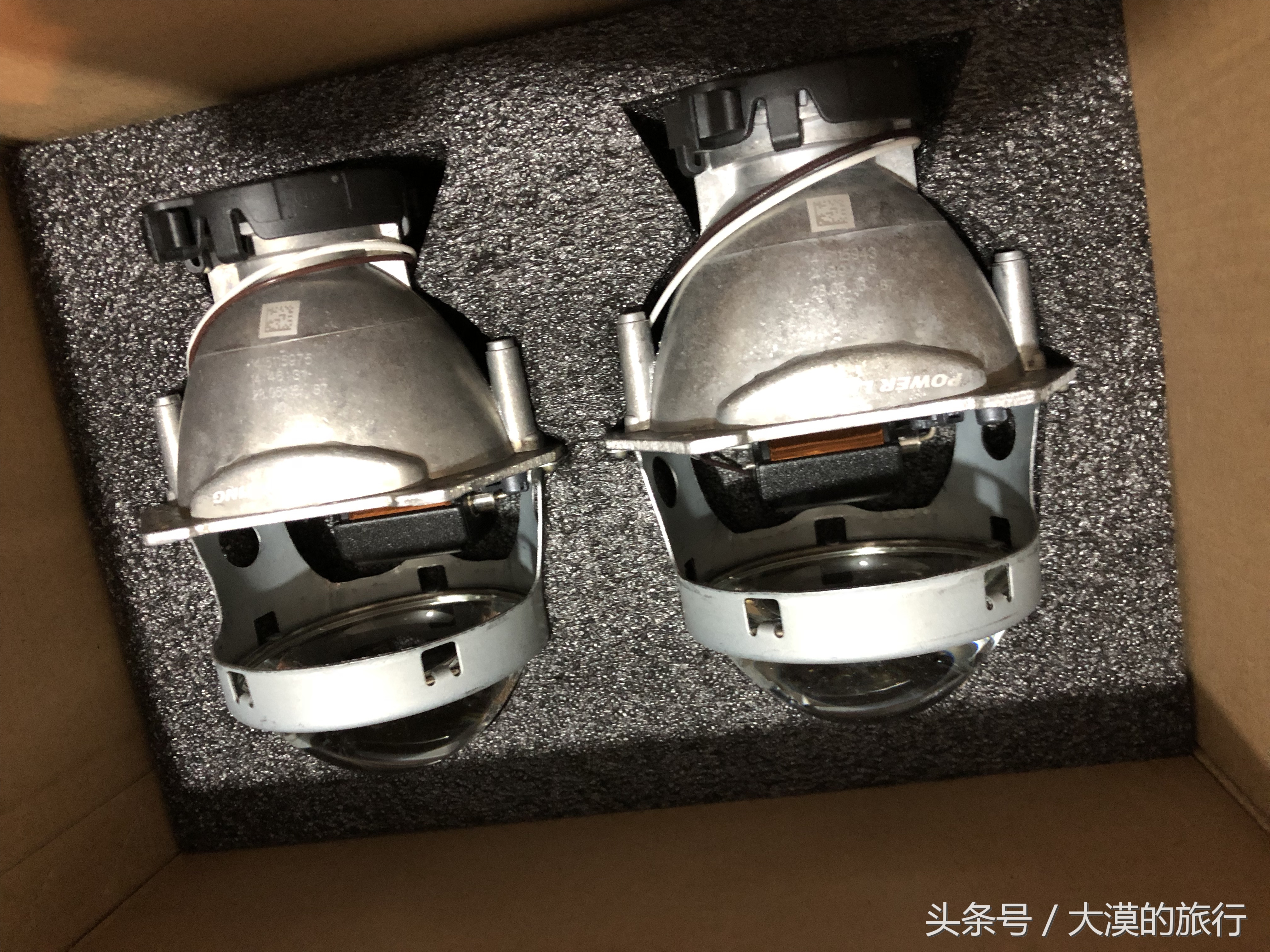 丰田坦途黄光灯,丰田坦途欧司朗激光大灯