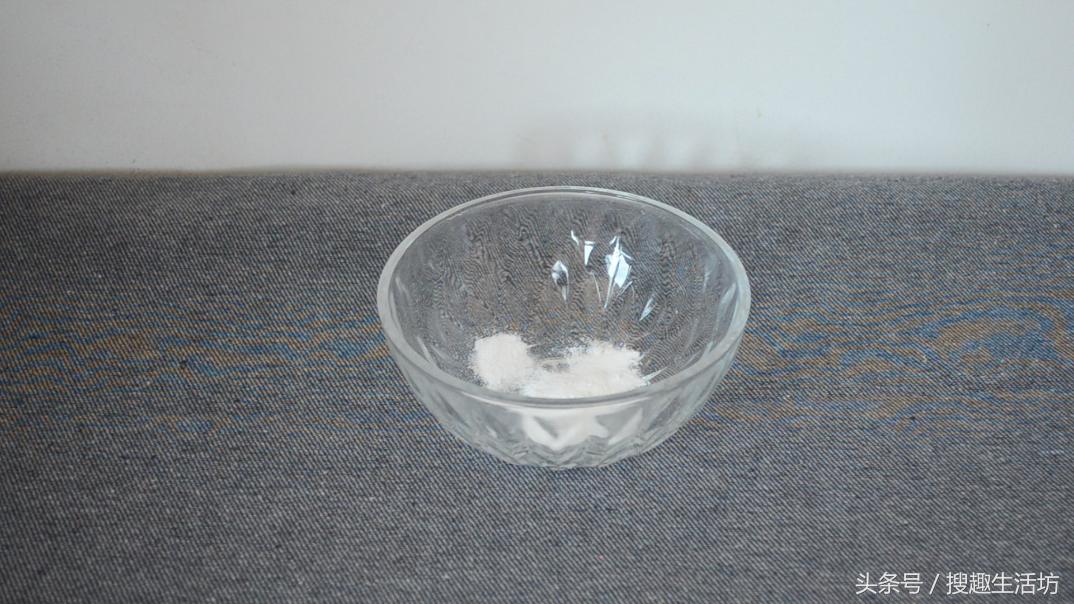 手被刺扎了要如何把刺给取出来,手指被刺扎到能用热水泡吗