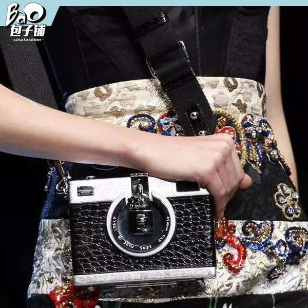 pvc包包变黄,PVC包包为什么那么贵