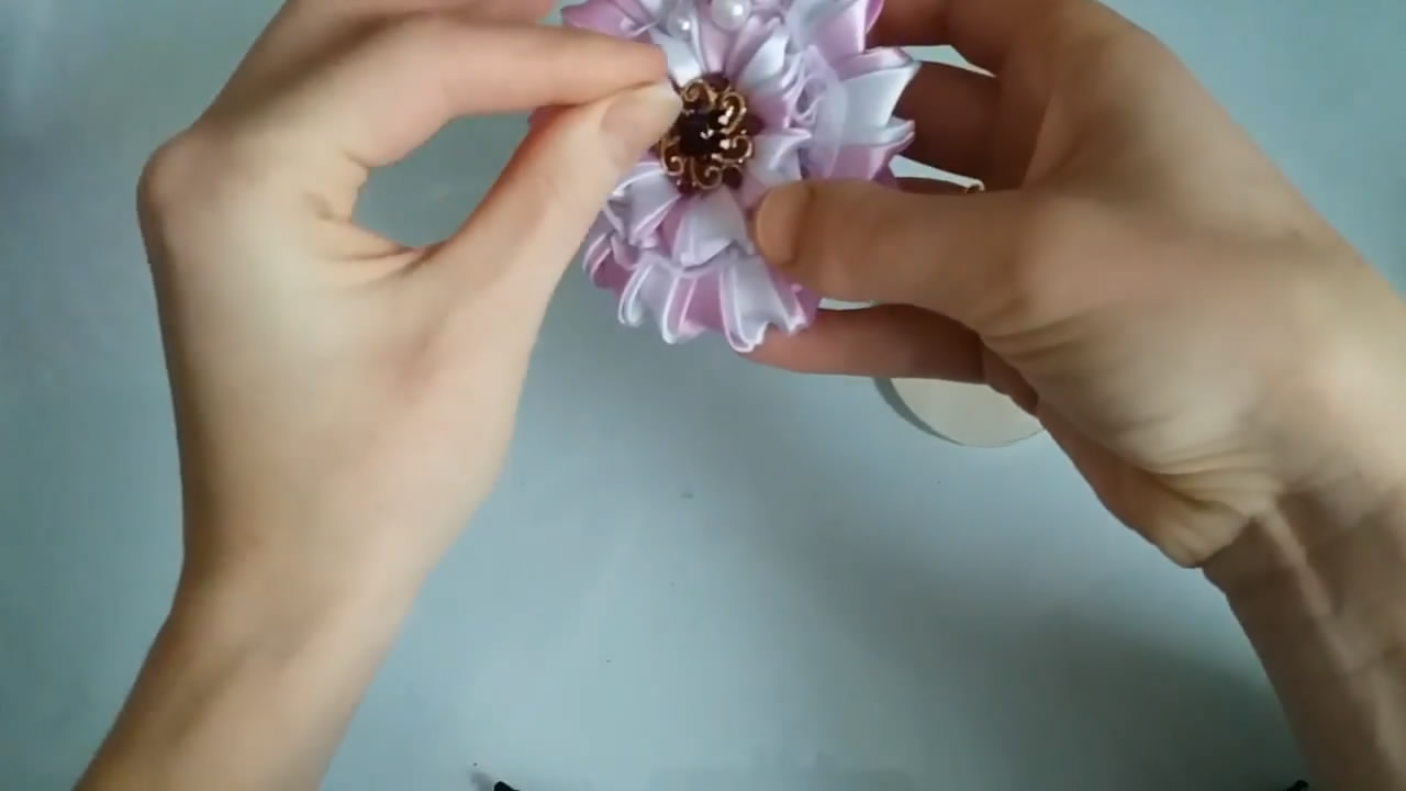 丝带发卡制作diy新年,手工丝带发卡制作教程蝴蝶结