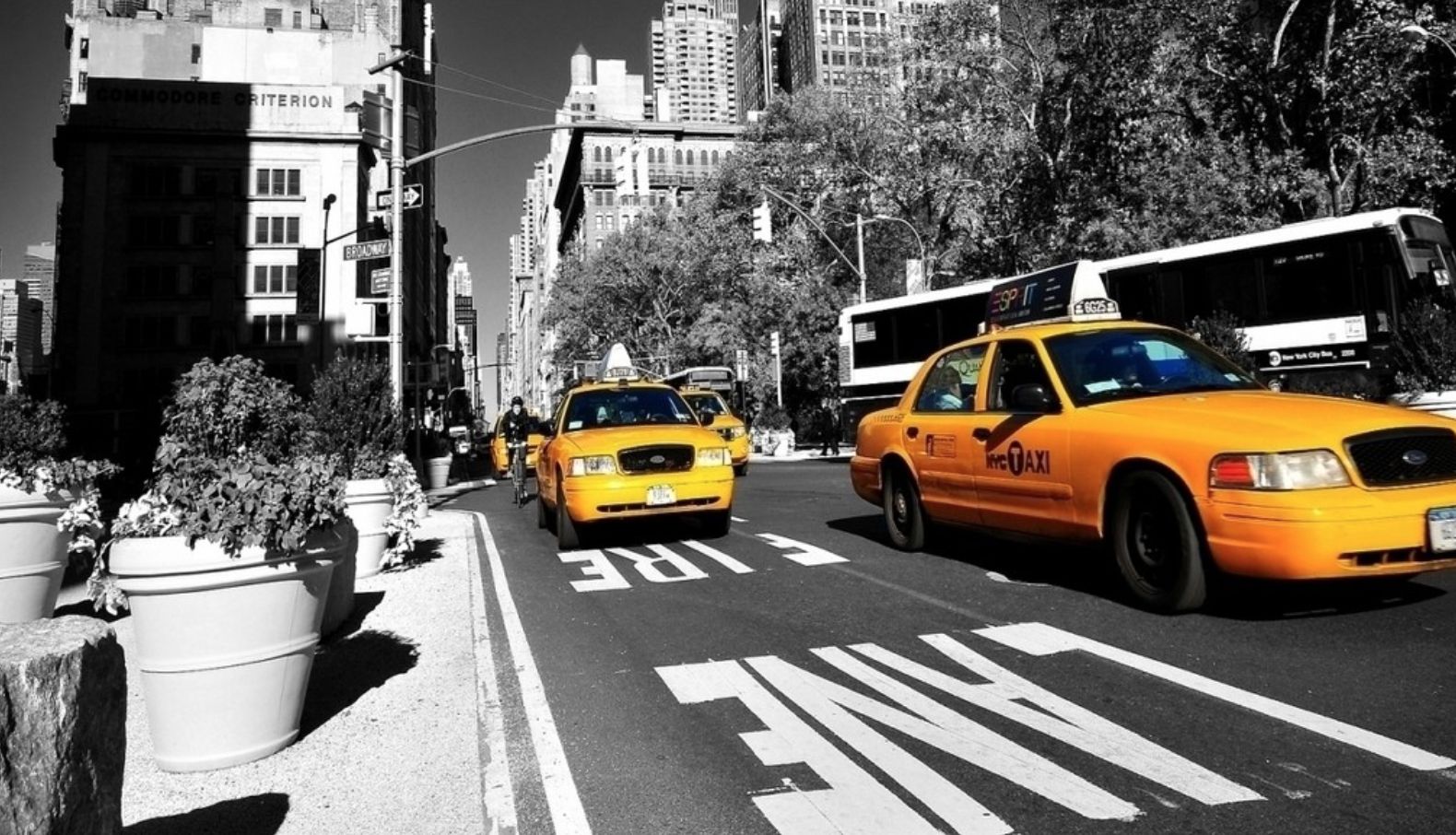 圆小财：美团滴滴高德三国大战，给我们什么启示？