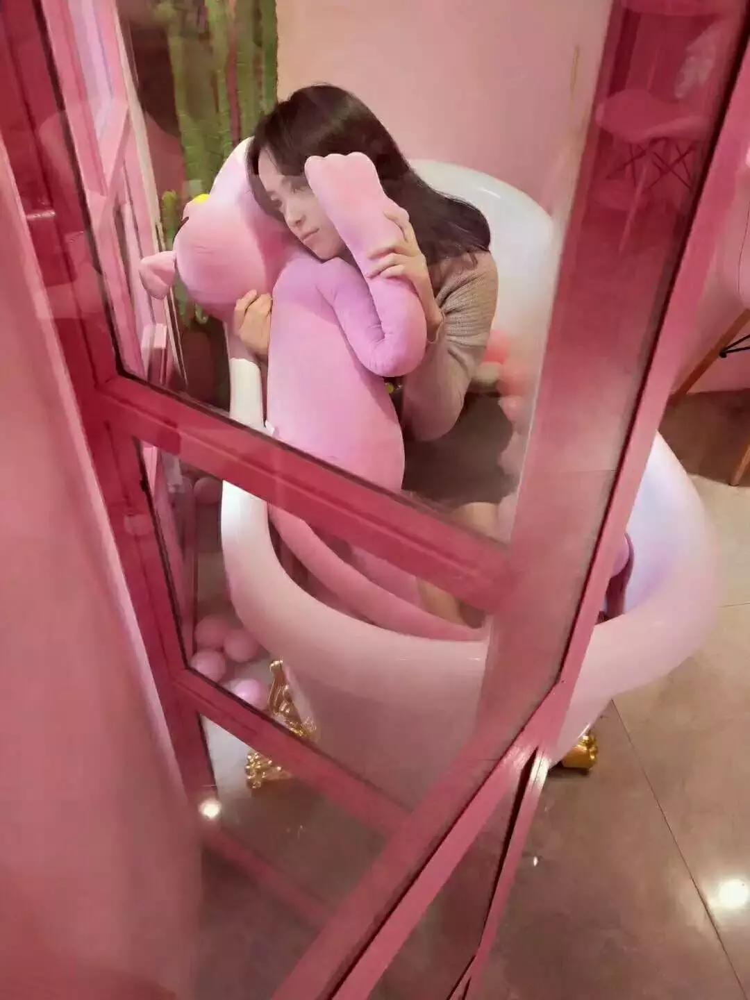 听说大理古城开了一家ins风粉红茶店,颜值逆天！