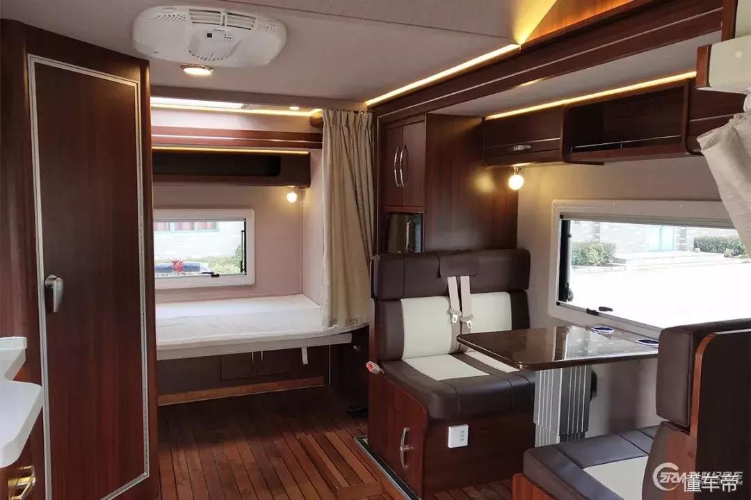 一辆保时捷大约值多少钱,一辆保时捷跑车多少钱