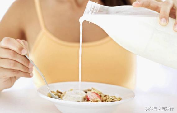 牛奶测评排行榜前十名进口,目前市面上哪个品牌的牛奶质量好