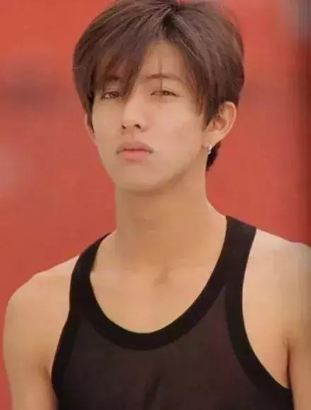 买的安耐晒怎么特别稠,安耐晒怎么不是白色的而是透明的