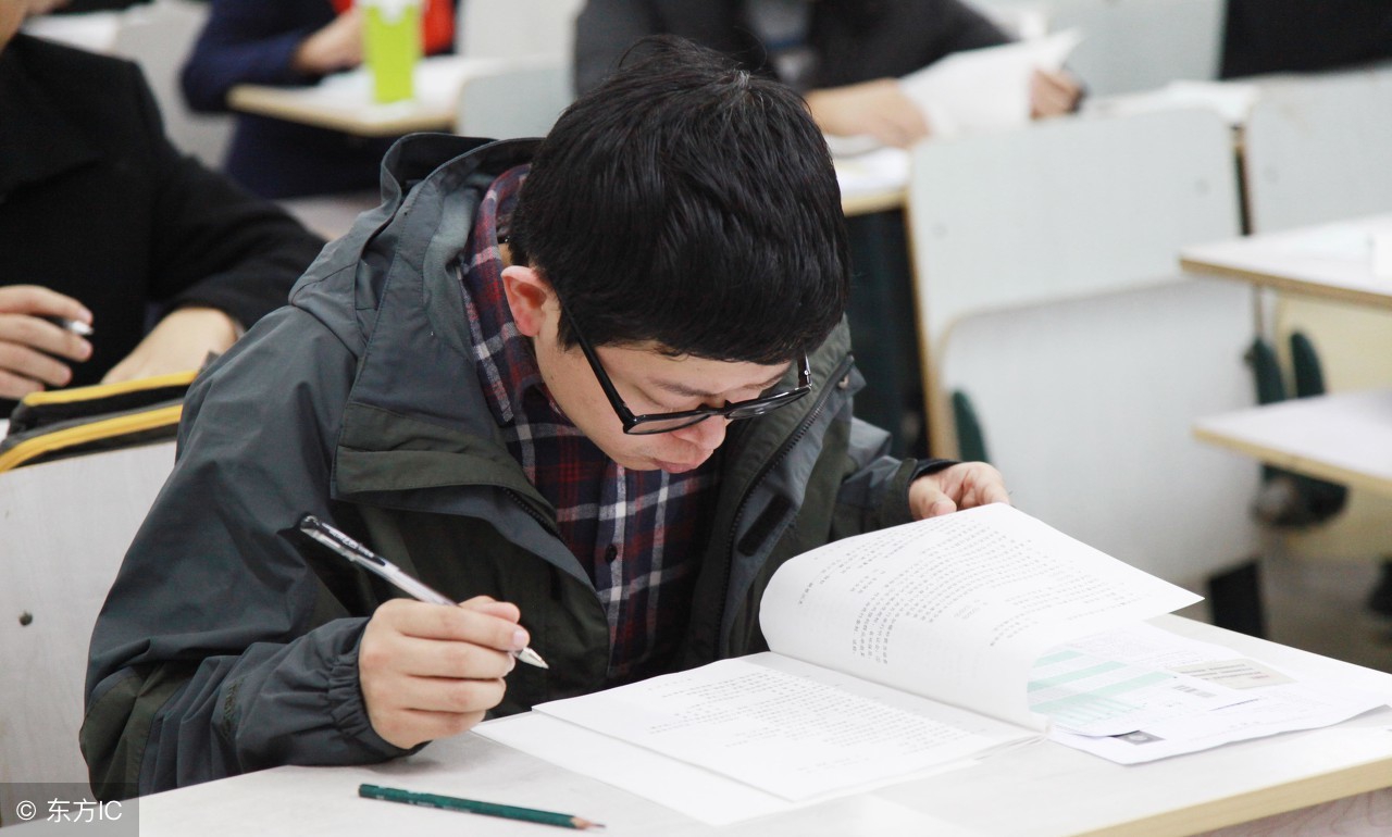 公务员考试150分上岸视频,小白考公务员如何临考刷分