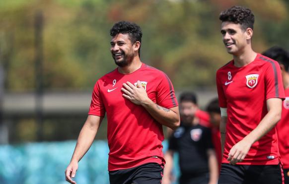 亚冠上港逆转悉尼首发,权健上港中超比赛直播吗