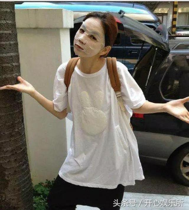 内涵笑话：班主任忽然冲进来，一把夺走我手机，他一手的粘稠感……