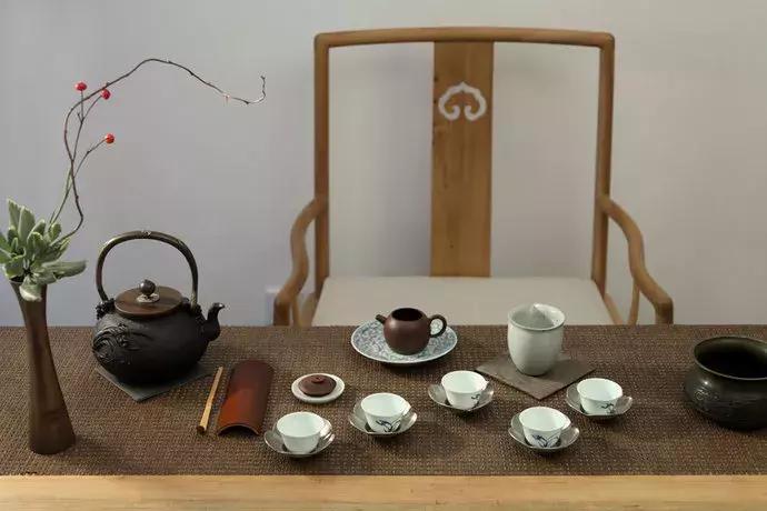 少了知己作陪，有它一样尽兴！