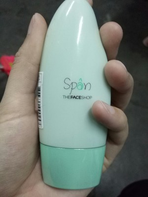 露华浓510和雅诗兰黛420,露华浓225和雅诗兰黛42颜色一样吗