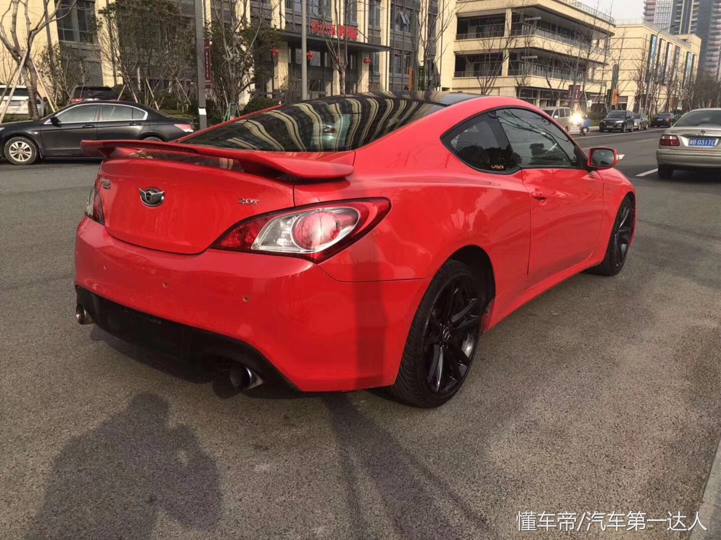 高丽*口车进**又高又漂亮吗_劳恩斯酷派