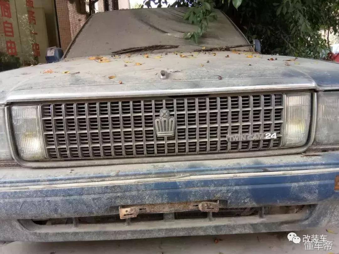 当年价值百万的凌志LS400被黄标报废，场面真是太残忍了！