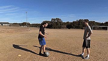 一个足球小技巧,分享足球技巧