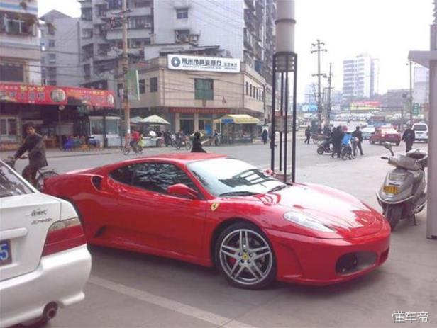 荆州最牛的豪车豪牌，最贵的落地1500万，平时你遇到过几辆？