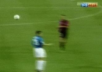 足球史上最精彩的倒勾,足球盘点2019疯狂的凌空射门集锦