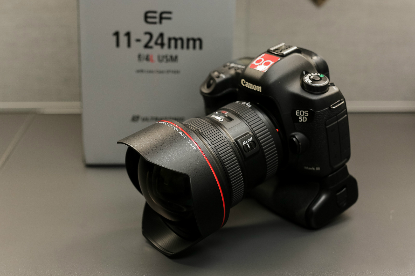 佳能镜头最好的,佳能最长焦镜头推荐