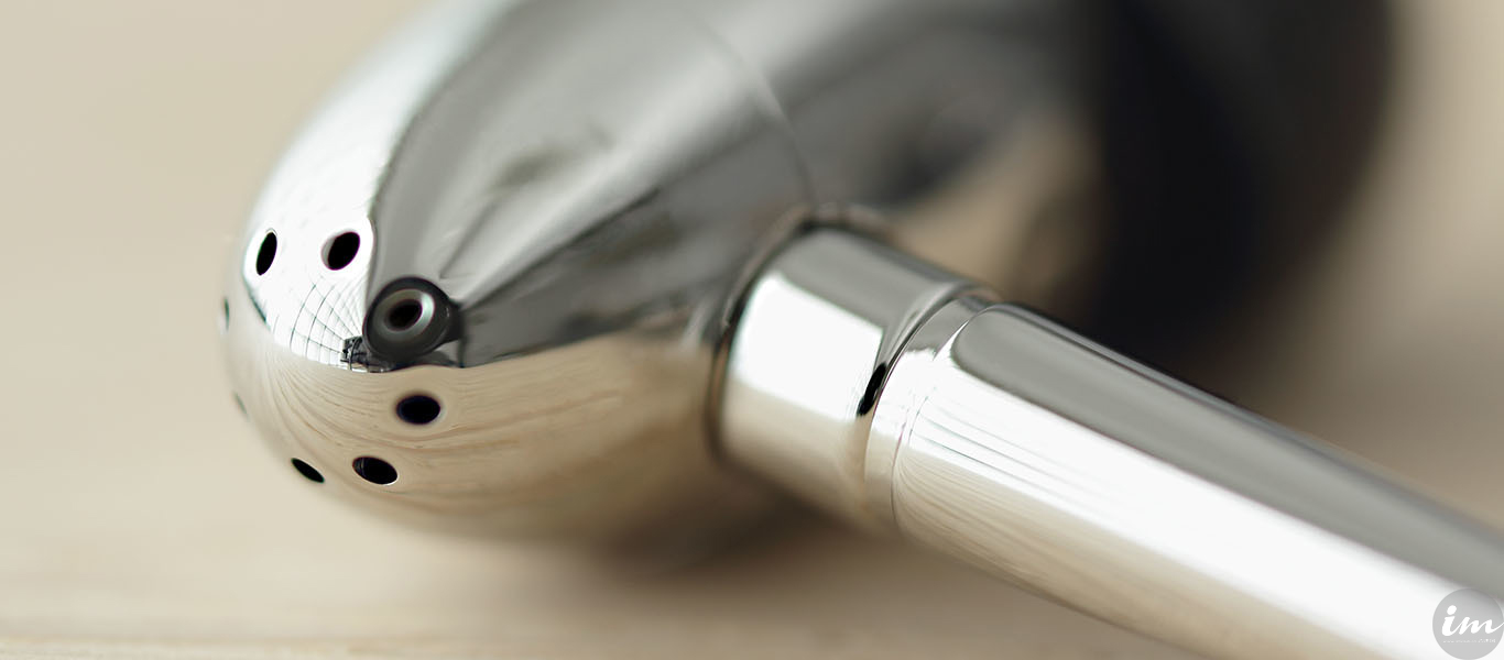 这条8000的小耳塞不能碰！有毒