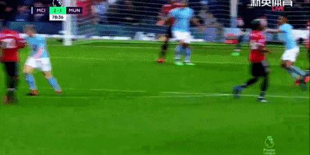 曼联一个点球三张红牌,曼联被绝杀原因