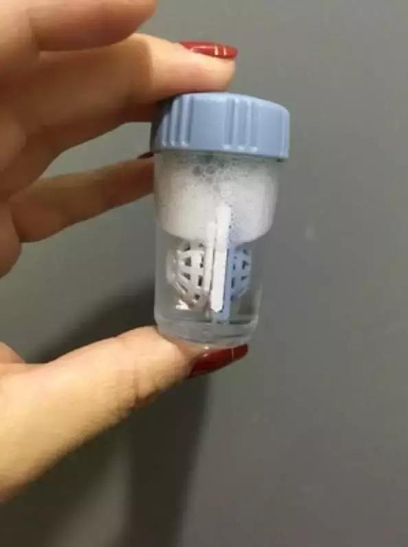 美瞳掉色?含水量是什么?怎么戴才正确,这一篇全搞定!