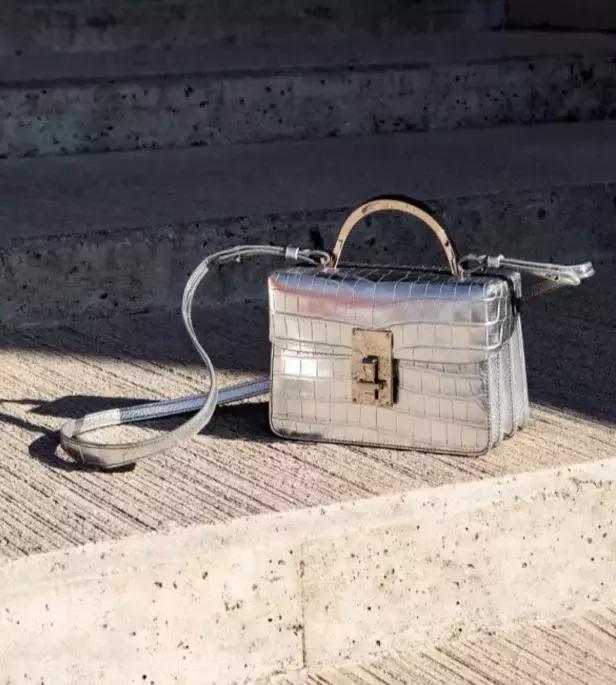 种草轻奢包包500以内,大牌实惠又好看的包包推荐