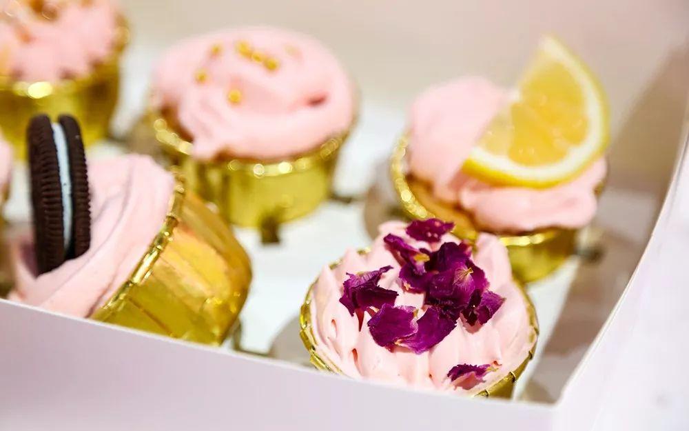 潮爆ins的粉色甜品店来通城啦！一大片粉红豹直撩你的少女心！