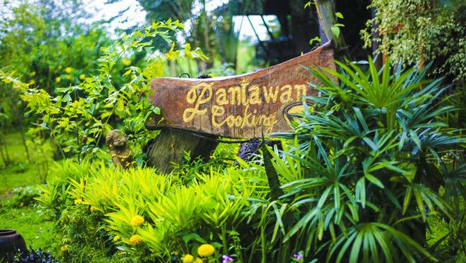 爱吃爱玩的旅行者清迈特色体验学做一顿秀色可餐的泰国菜！