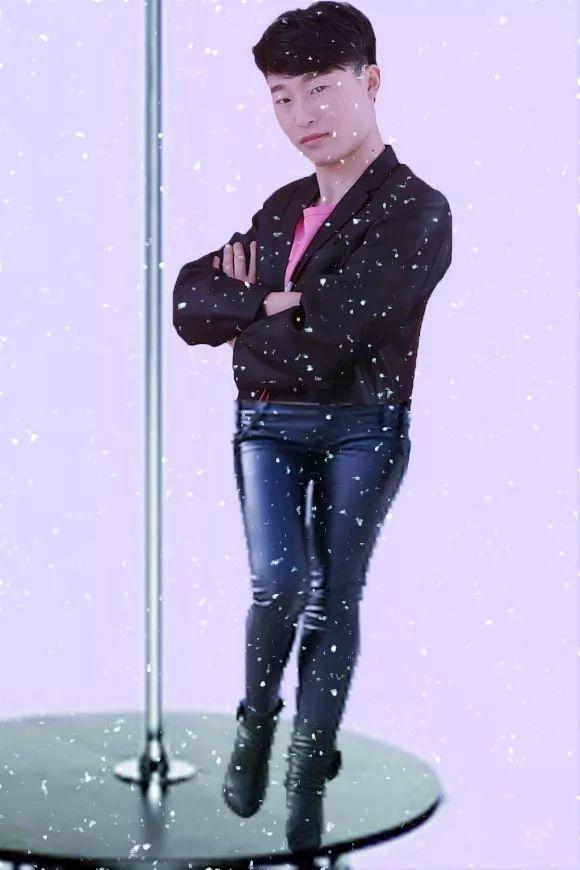 求大神把胸p的平一些，显得像青春少女一样！