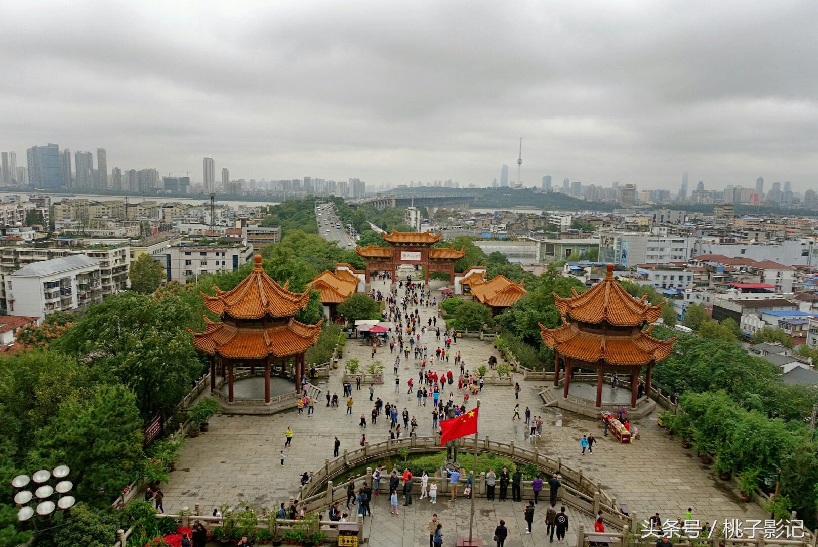 来武汉不一定要去黄鹤楼,武汉黄鹤楼值得上去吗