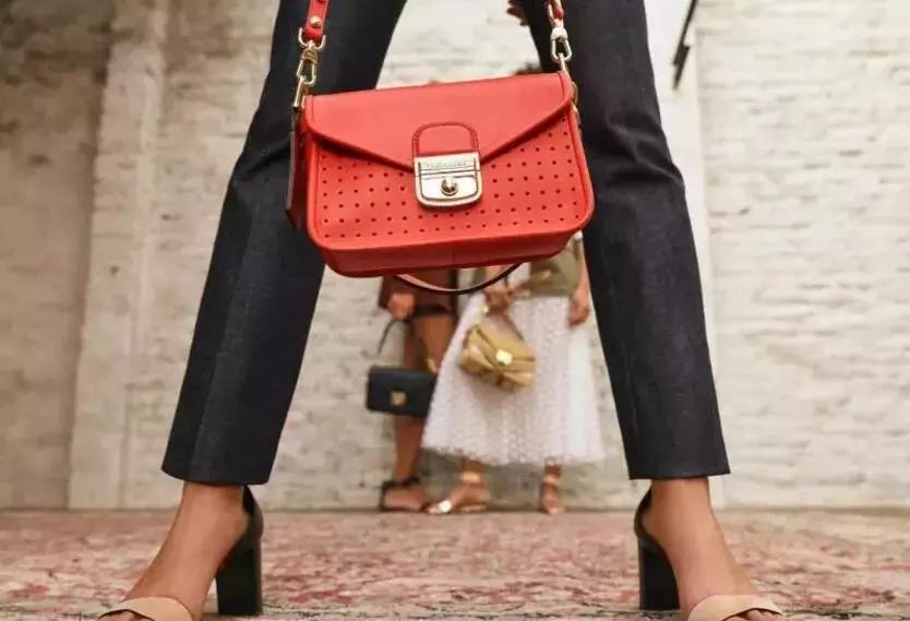 值得入手的千元大牌包包,第一只奢侈品包包买什么