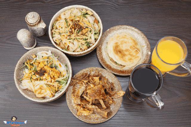 这家店用六星级面粉做凉皮配东北鸡架爆好吃,一般人还不让加盟…