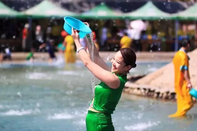 对不起！我要请假回家过泼水节，不然我们寨子要输了！