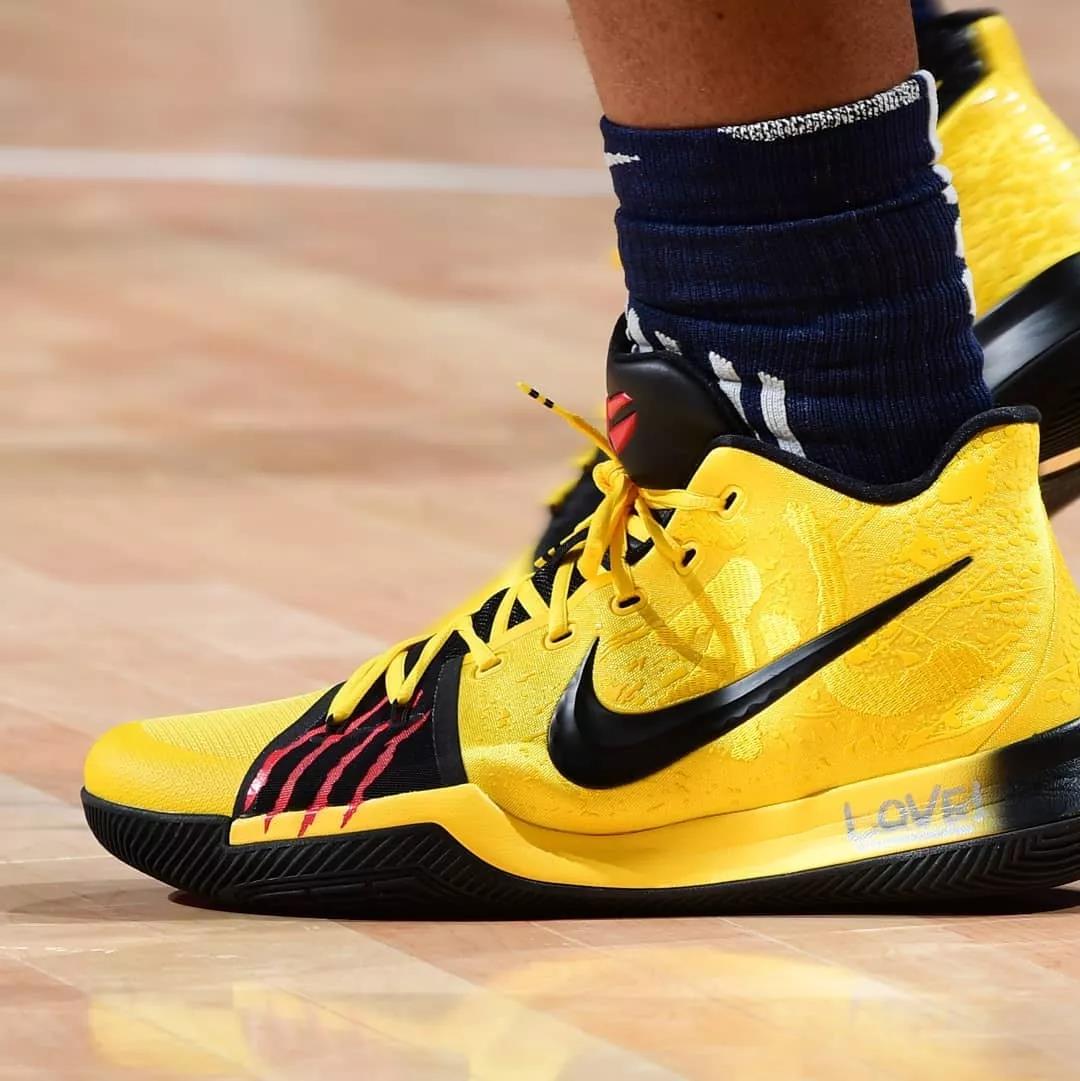 骚韦,骚韦最新投篮视频