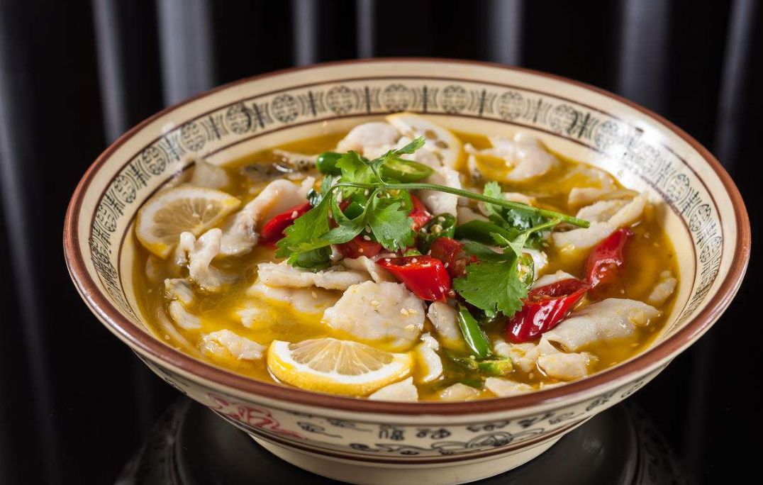 凯里酸汤是苗族还是侗族,凯里红酸汤古老制作方法流程