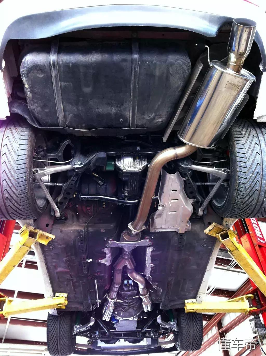 马自达rx-7爆改平民,马自达rx-7经历了几代