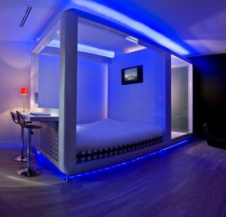 1000万美元螺旋*天升**，飞出地球变卫星？不如“太空舱”里穿梭宇宙