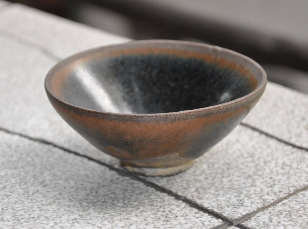 结晶暴露建盏会生锈吗,什么样的建盏不生锈