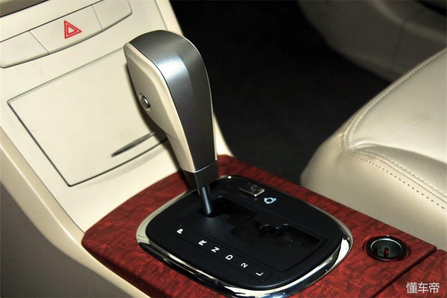 荣威3502016款自动,荣威3502012款优缺点