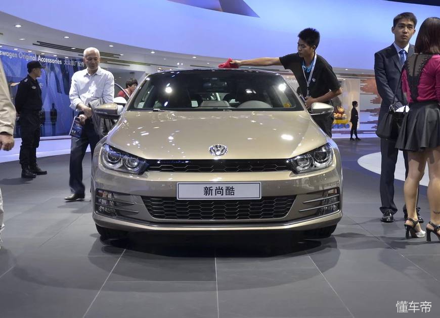 大众尚酷开车视角,大众尚酷驾驶技巧视频教程