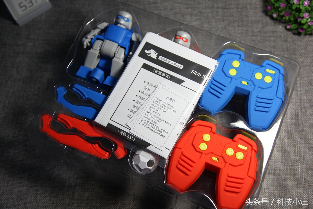 圆个自己的足球梦,米家有品众筹的SIMI足球机器人开箱体验