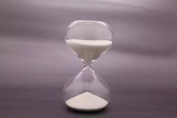 男人瘦如何穿搭,瘦的男人怎么穿搭有力量感