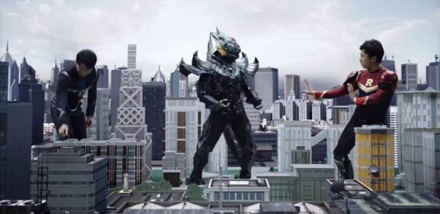 鹿晗化身狼族少年,鹿晗杨颖对视